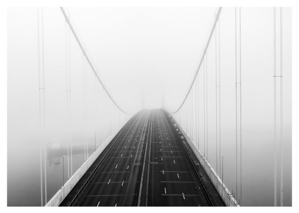 Älvsborgsbron i svartvitt en dimmig februari morgon - Bild 3